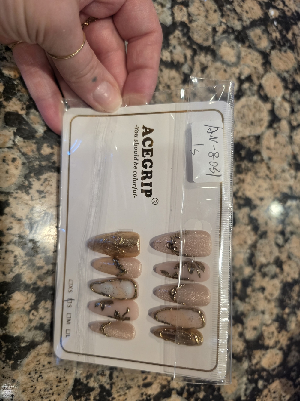 Acegrip Nude Pink and Gold Press-On Nail Set